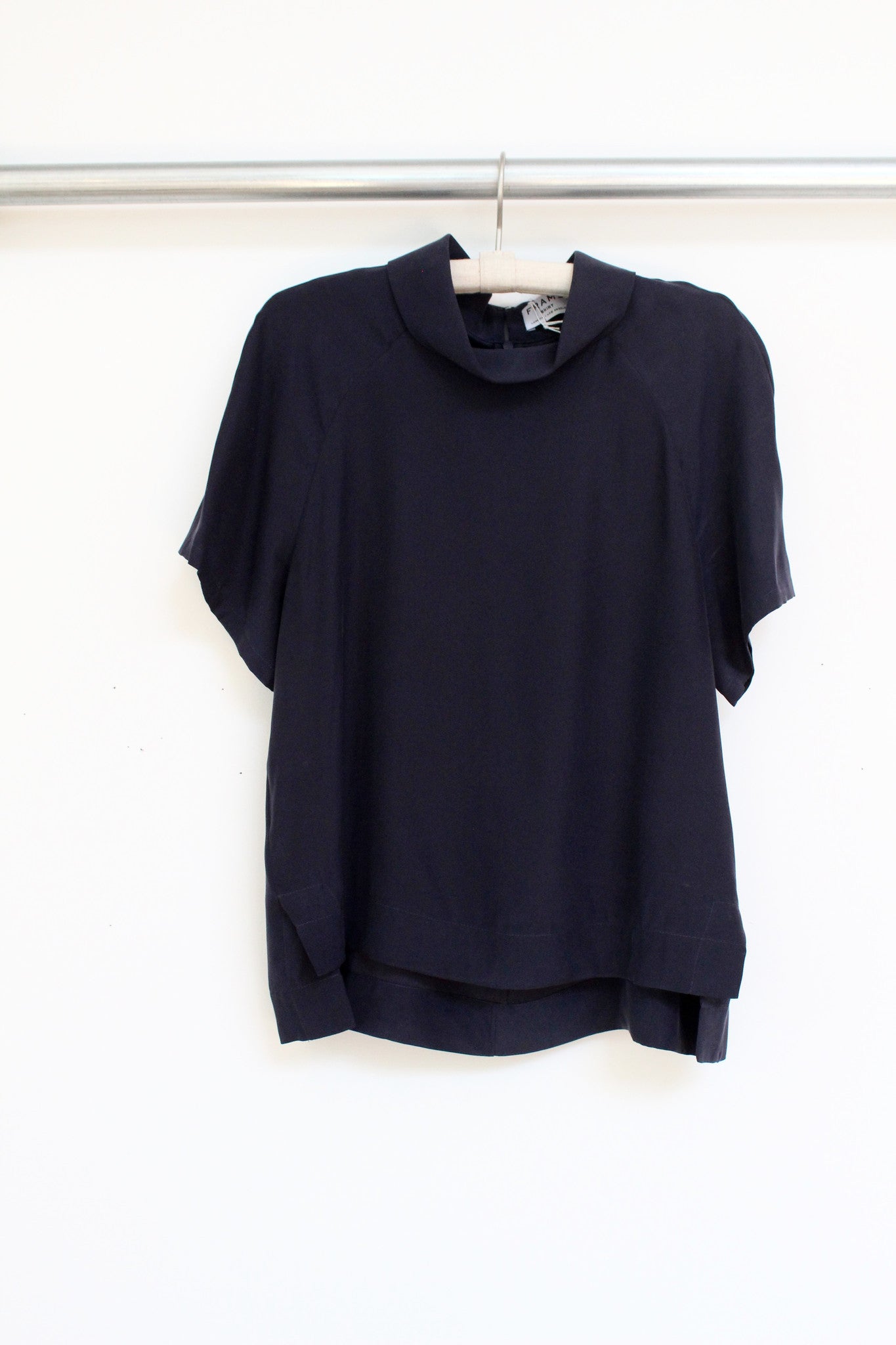 le mock neck shirt