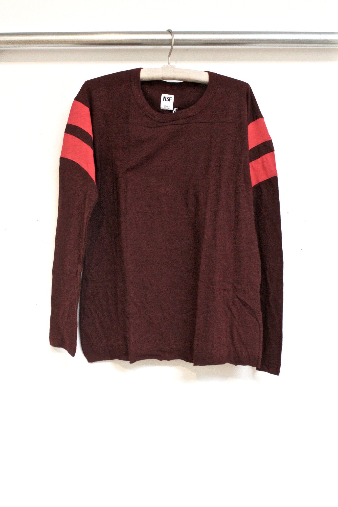 regina varsity tee - burgundy