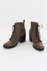 vash lace-up ankle boot