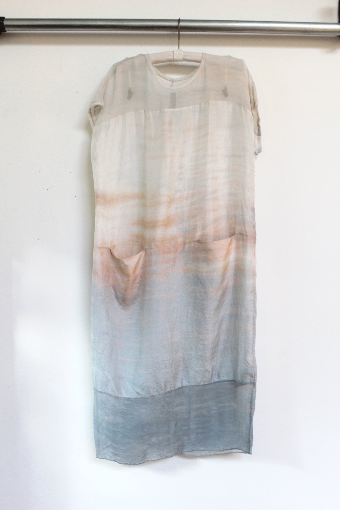 boxy dress - pale grey tie dye