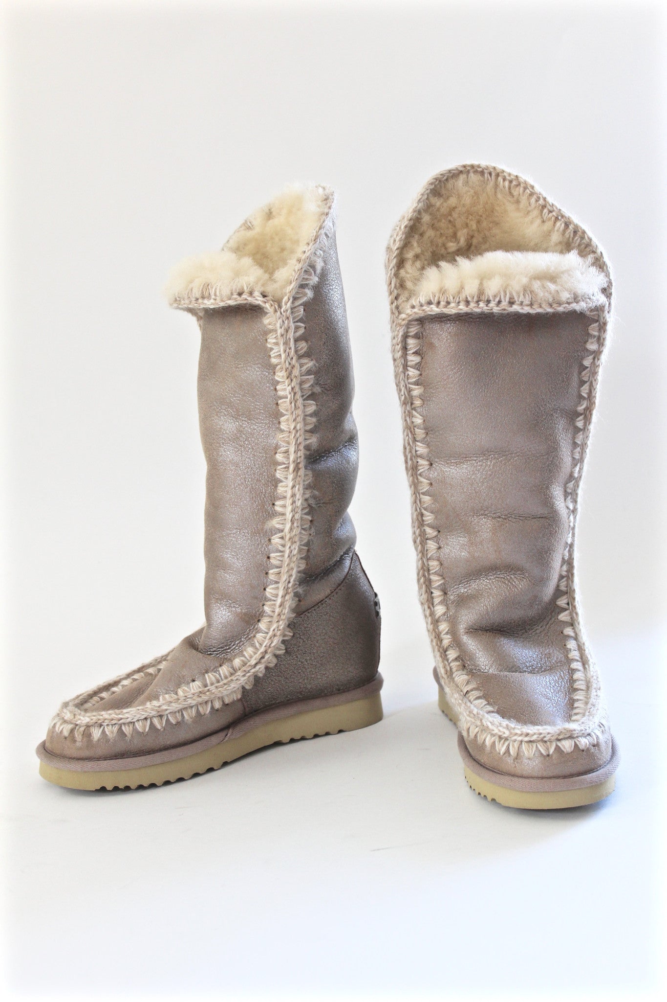 interior wege metallic sheepskin boot